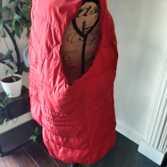 CHARTER CLUB PUFFER VEST - Picture 5 of 13